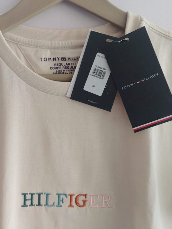 Tommy Hilfiger Desert Sky Cotton Regular Fit Logo Printed T-Shirt – Classic Cool in a Bold Hue - Image 2